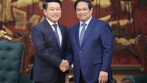 Viet Nam gives highest priority to relations with Laos: Prime Minister