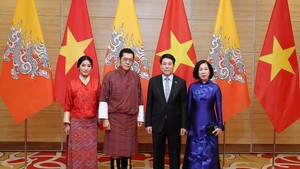 Vietnamese State President hosts banquet for Bhutanese King