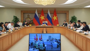 Viet Nam, Russia vow to continue boosting cooperation in economics, trade, education