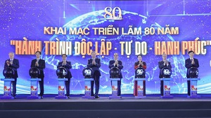 Exhibition marking 80th anniversary of Viet Nam&#39;s National Day opens