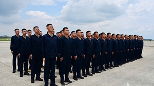 Chinese troops arrive in Viet Nam for National Day military parade