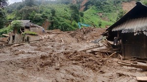 Gov’t approves emergency aid for flood-hit provinces