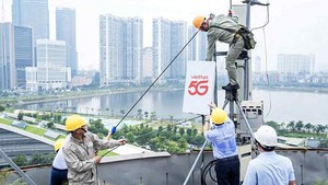 Viet Nam moves up on global internet speed ranking
