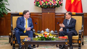 Acting Foreign Minister hosts U.S. Ambassador Marc Knapper