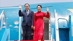 Top legislator leaves for AIPA-46 and official visit to Malaysia