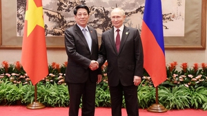President Luong Cuong meets Russian President Putin in Beijing