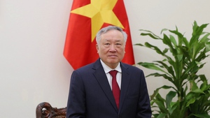 Standing Deputy PM pays working visit to Singapore