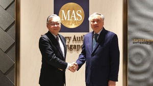 Singapore ready to assist Viet Nam in developing international financial center