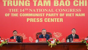 General Secretary To Lam chairs int'l press conference to announce outcomes of 14th National Party Congress
