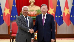 General Secretary To Lam receives European Council President António Costa