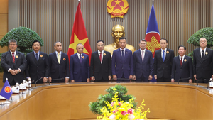 Prime Minister calls for more effective implementation of agreements against criminal fugitives