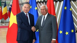 EC President hosts welcome ceremony for top leader To Lam