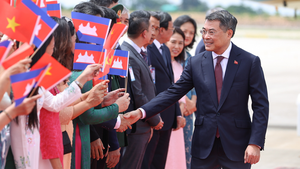 Prime Minister Le Minh Hung starts two-day official visit to Cambodia