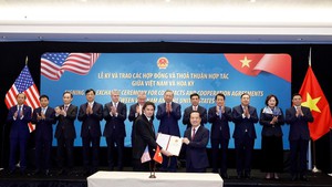 Viet Nam, U.S. sign cooperation agreements
