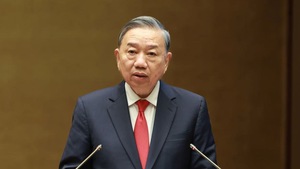 Party leader stresses new mindset in implementing Resolution of 14th National Party Congress