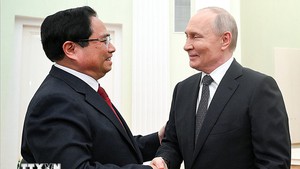 Prime Minister Pham Minh Chinh meets Russian President Putin in Moscow