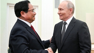 Prime Minister Pham Minh Chinh meets Russian President Putin in Moscow