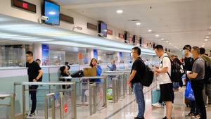 Renewed fees on entry, exit, transit, residence in Viet Nam