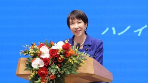 Japanese Prime Minister praises Viet Nam's proactive foreign policy
