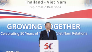 Top Vietnamese leader attends Viet Nam–Thailand business forum in Bangkok