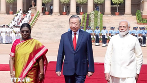 Indian President, Prime Minister accord ceremonial welcome to top Vietnamese leader