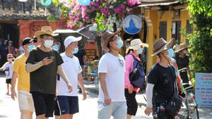 Foreign arrivals reach record high in Jan-May period