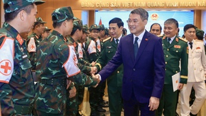 Prime Minister honors Vietnamese rescue team returning from Venezuela