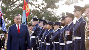 Australian Governor-General hosts welcome ceremony for General Secretary, President To Lam in Canberra