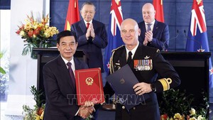 Viet Nam, New Zealand exchange cooperation agreements