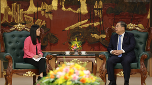 Standing Deputy PM hosts U.S. Ambassador