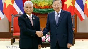Top leader meets Thai President of National Assembly