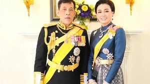 King of Thailand embarks on State visit to Viet Nam