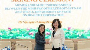 Viet Nam, U.S. sign five-year health cooperation agreement