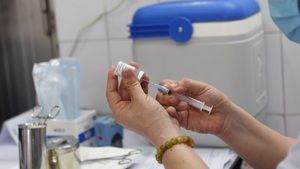  越南启动有史以来规模最大的疫苗接种计划