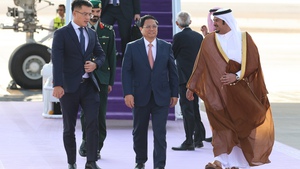 范明正总理抵达首都利雅得，开始在沙特阿拉伯的各项活动