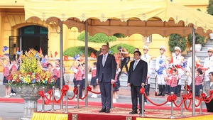 越南政府总理范明正会见澳大利亚总理安东尼·阿尔巴尼斯（组图）