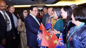 越南政府总理范明正抵达奥克兰、对新西兰进行正式访问
