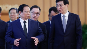 越南政府总理范明正会见中国政协主席王沪宁