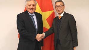 促进越南国际金融中心发展合作