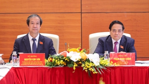 越共政府第一次代表大会分组讨论了文件草案