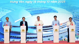 苏林总书记出席世界最先进体育场开工仪式