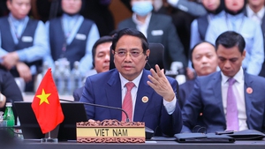 范明政总理出席第28届东盟中国领导人会议