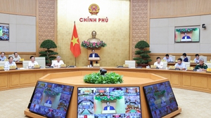 范明政总理主持召开政府9月份例行会议