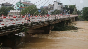 着力防范和抗击北部地区洪涝、洪山及山体滑坡灾害
