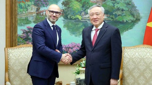 政府常务副总理阮和平会见常设仲裁法院(PCA)秘书长马辛&#183;切佩拉