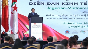 范明政总理出席越南—阿尔及利亚经济论坛
