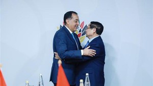 越南政府总理范明政会见埃及总理穆斯塔法&#183;马德布利