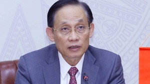 越南外交部长黎怀忠与马来西亚外交部长通电话