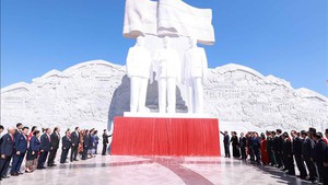 老越友谊公园的落成：始终关系栩栩如生的象征