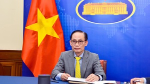 越南外交部长黎怀忠与法国欧洲和外交部部长让-诺埃尔·巴罗通电话